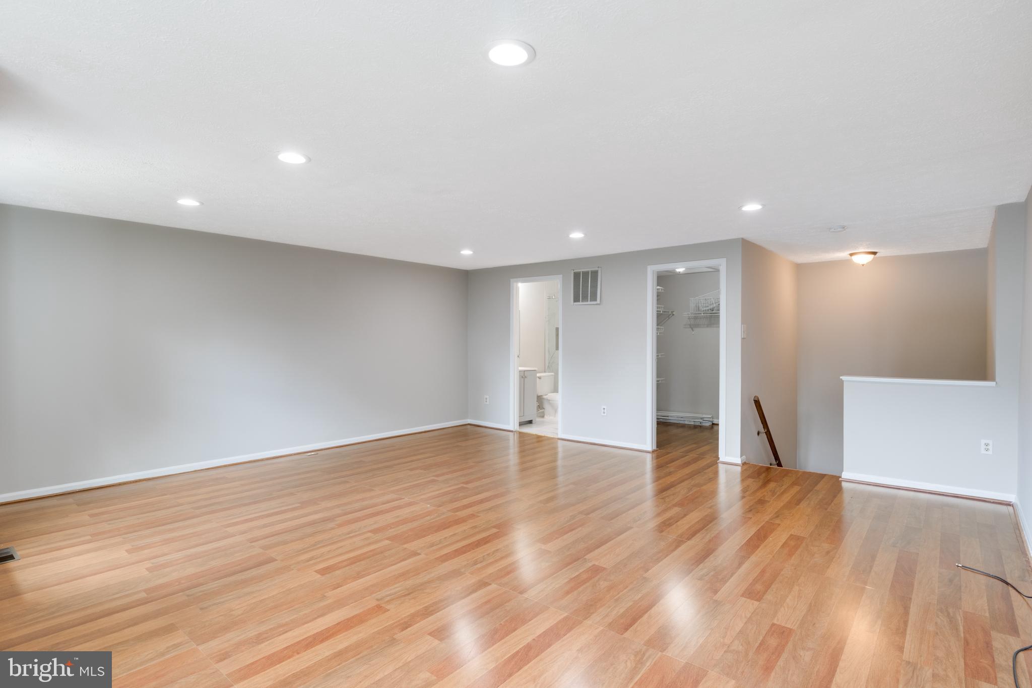 13439 Whitechurch Cir