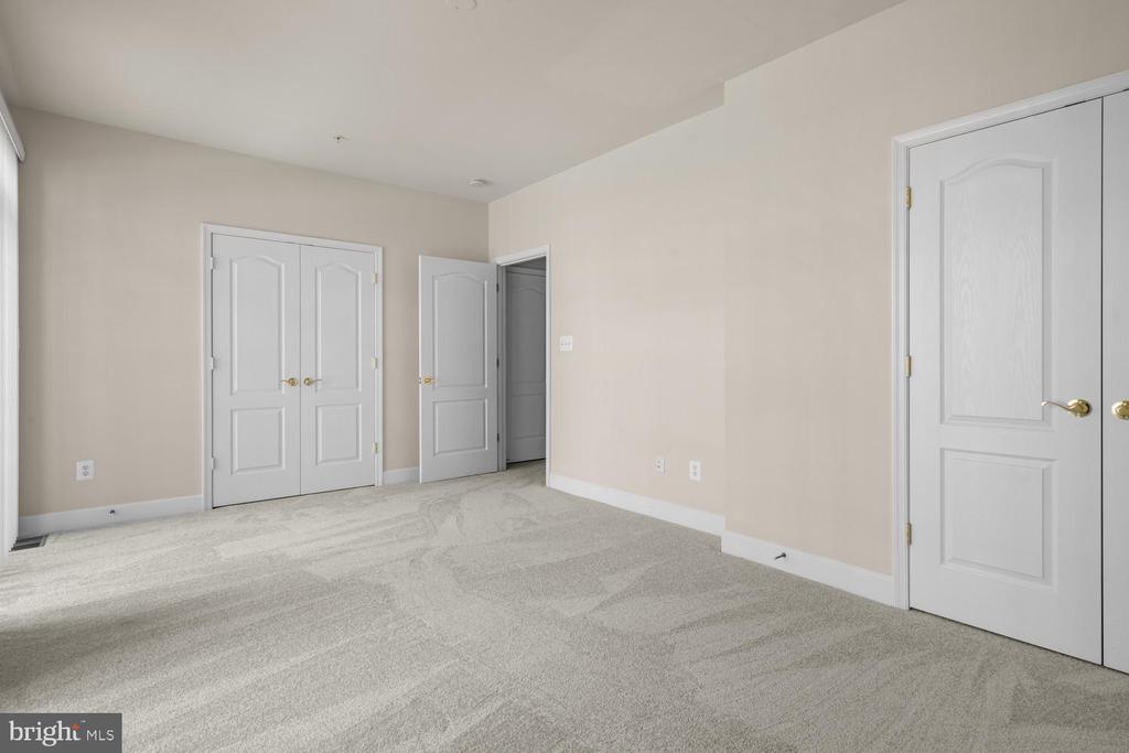 19429 Dover Cliffs Circle