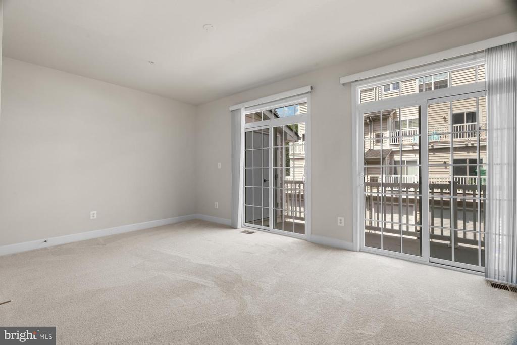 19429 Dover Cliffs Circle