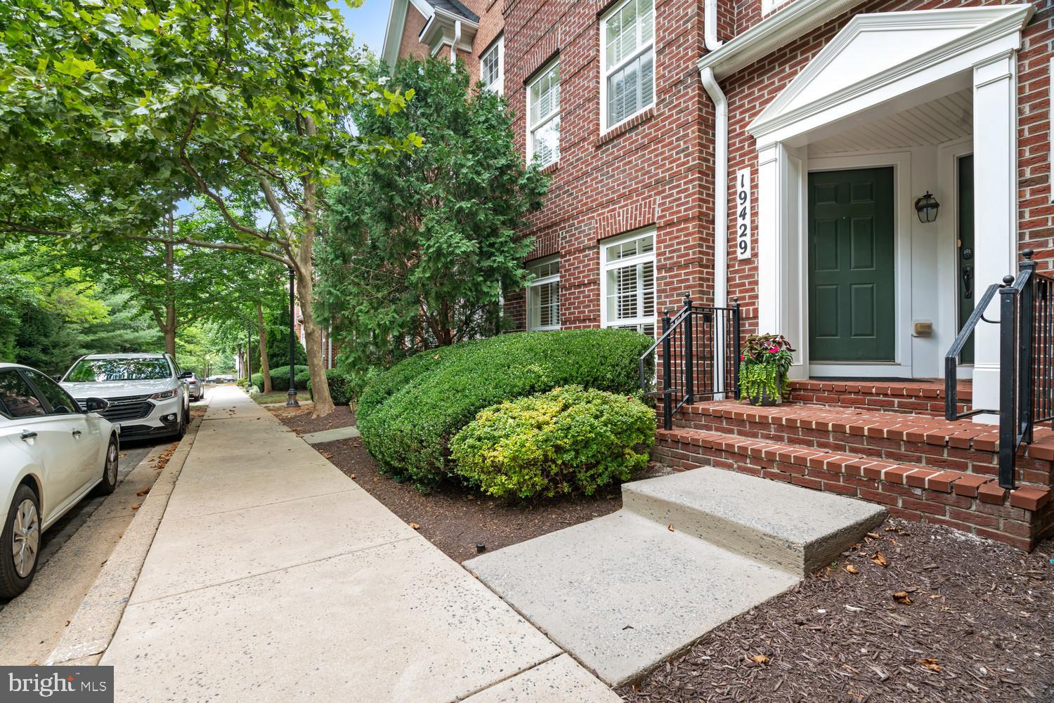 19429 Dover Cliffs Circle