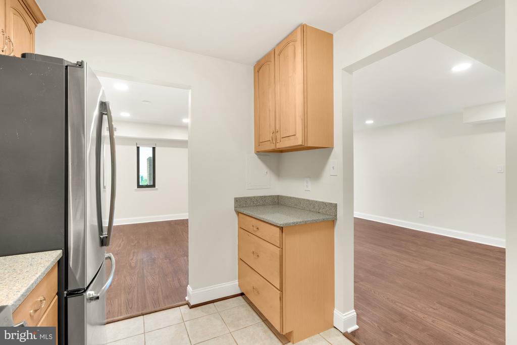 120 Monroe St #101