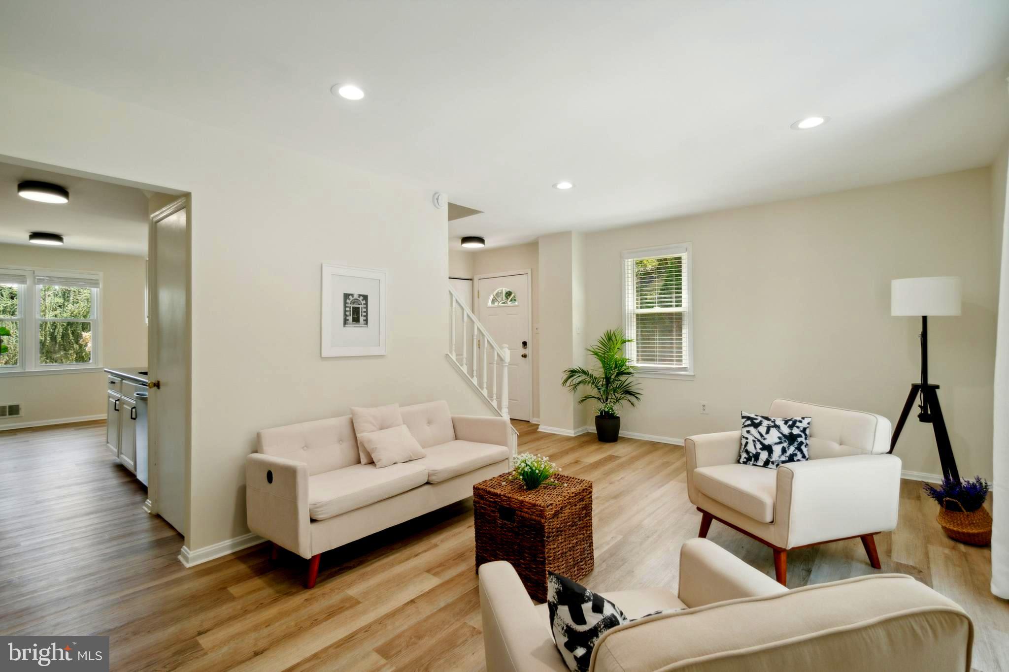 20 Big Acre Sq #22-10