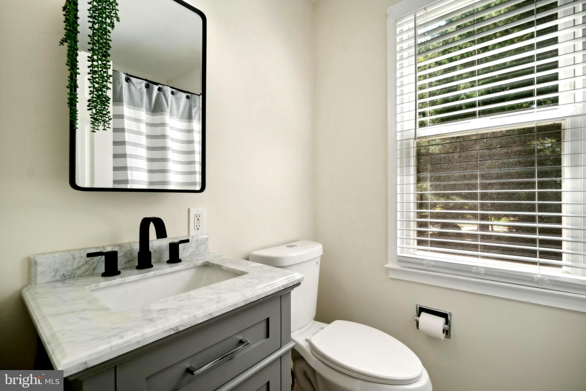 20 Big Acre Sq #22-10