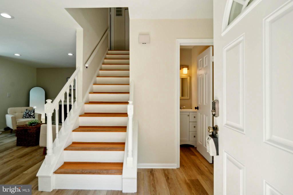 20 Big Acre Sq #22-10