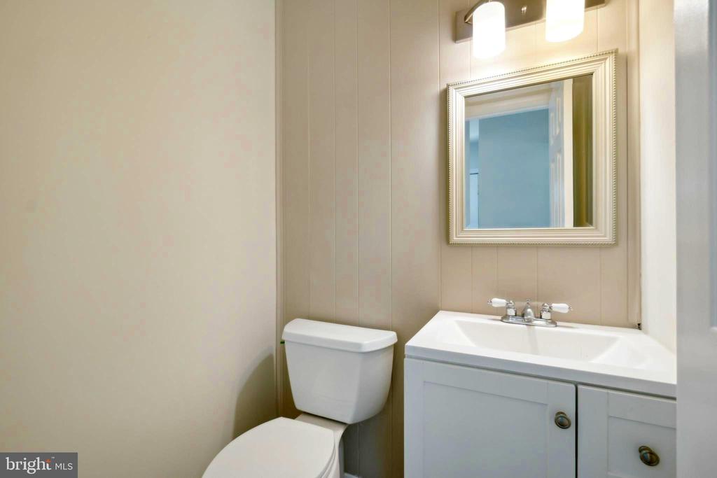 20 Big Acre Sq #22-10