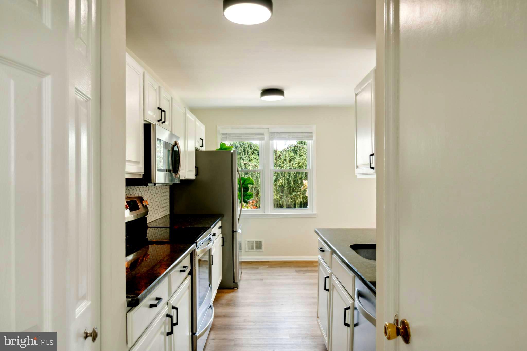 20 Big Acre Sq #22-10