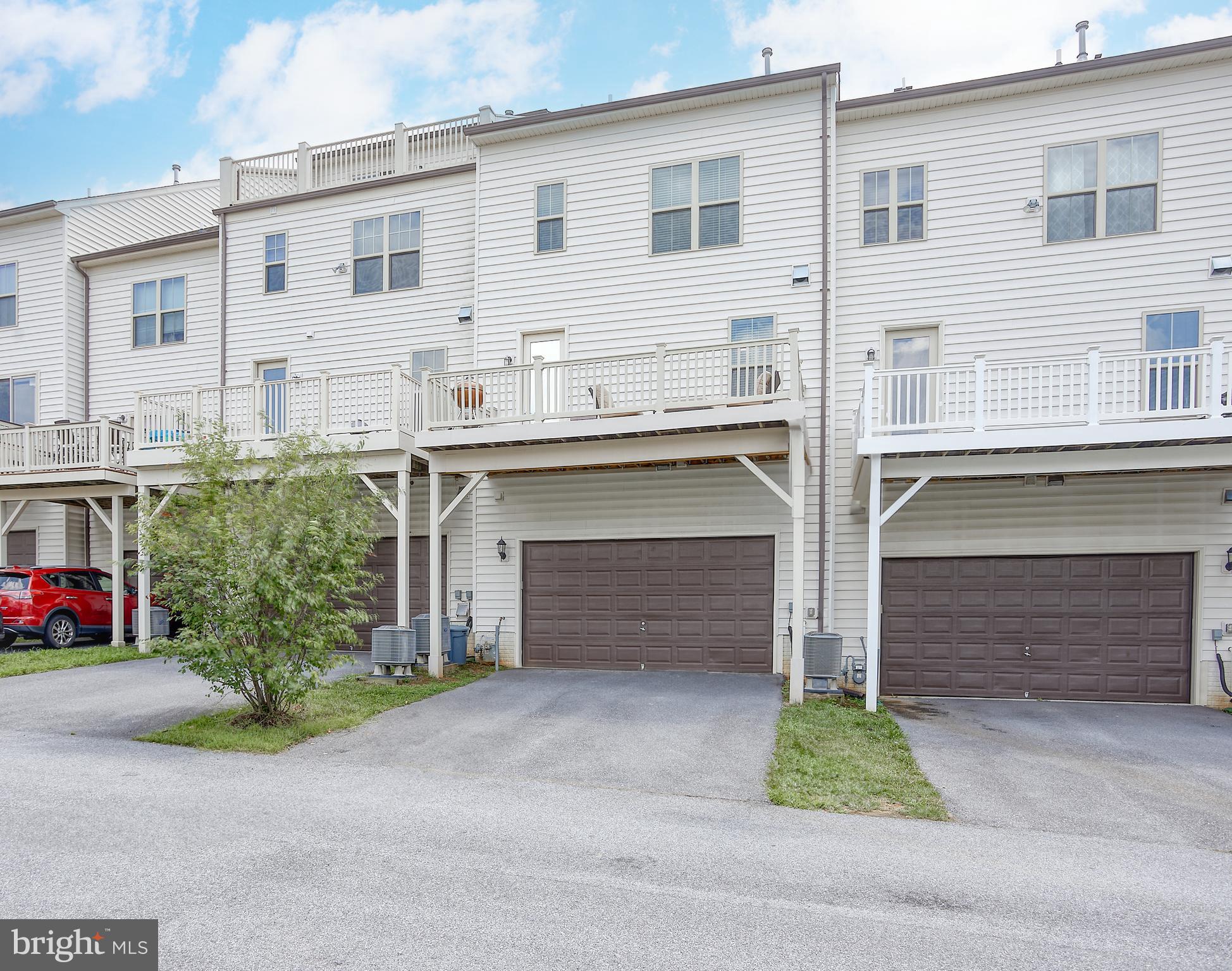 13236 Tivoli Lake Blvd