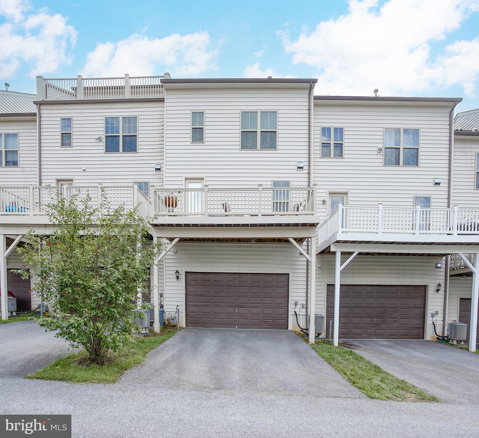 13236 Tivoli Lake Blvd