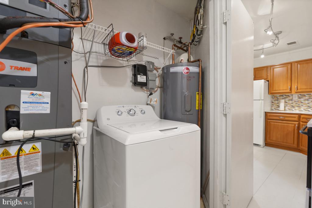 13400 SHADY KNOLL DRIVE Unit: 101