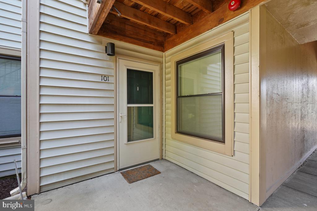 13400 SHADY KNOLL DRIVE Unit: 101