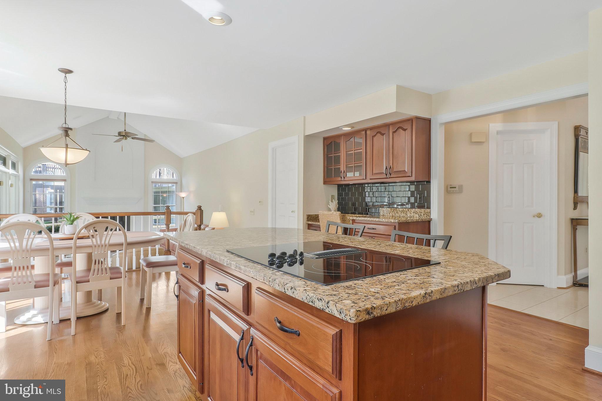 11006 Petersborough Dr