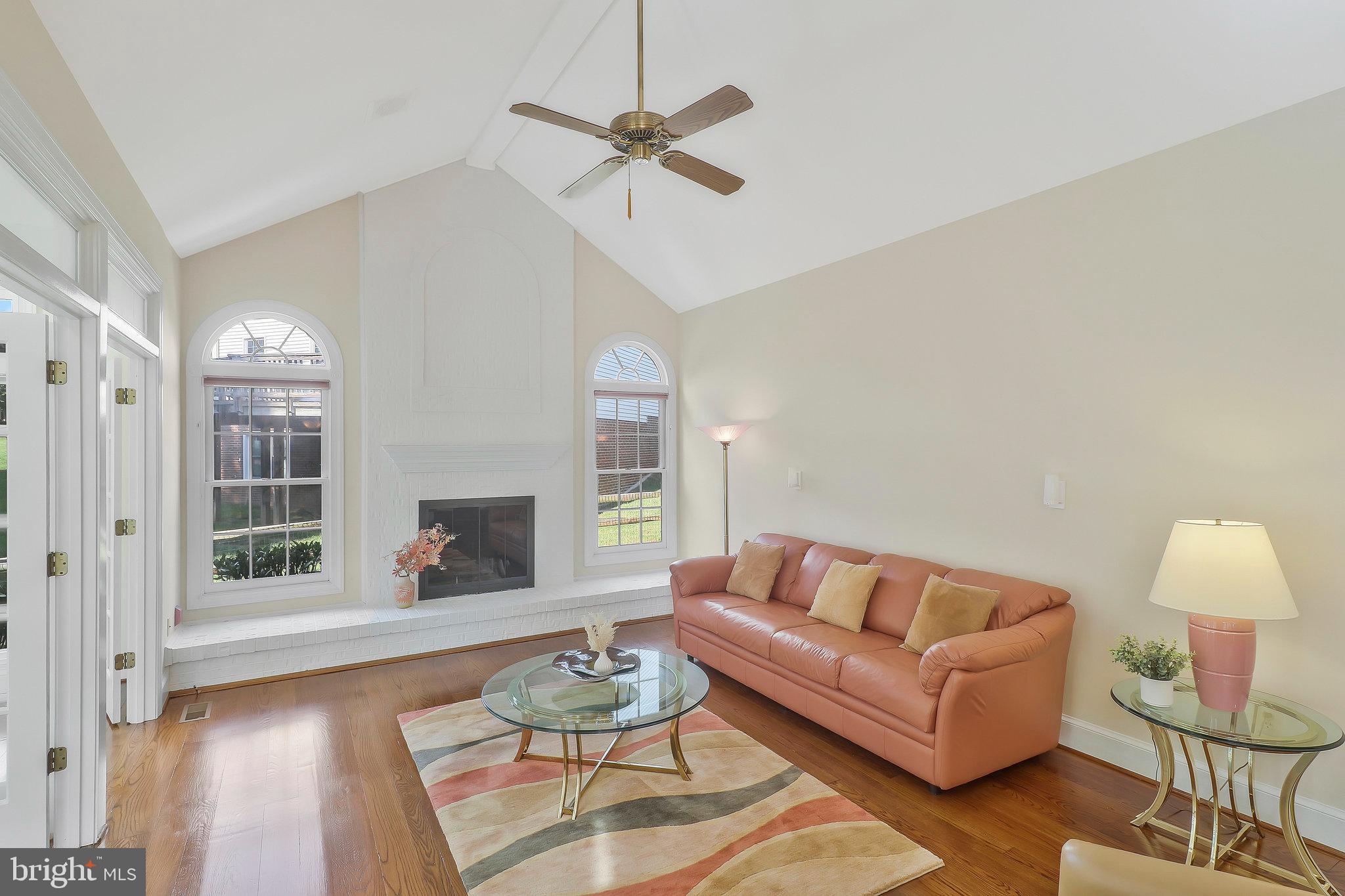11006 Petersborough Dr