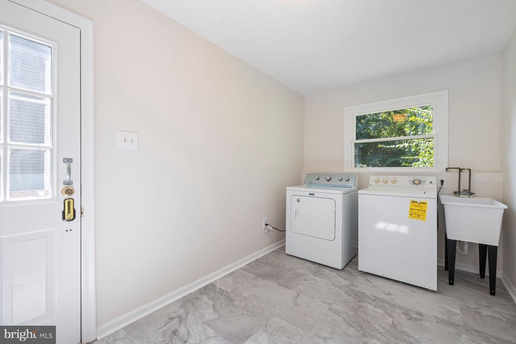 17624 Goose Creek Rd