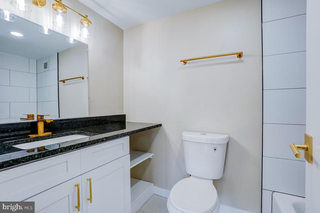 4515 WILLARD AVENUE Unit: 909S