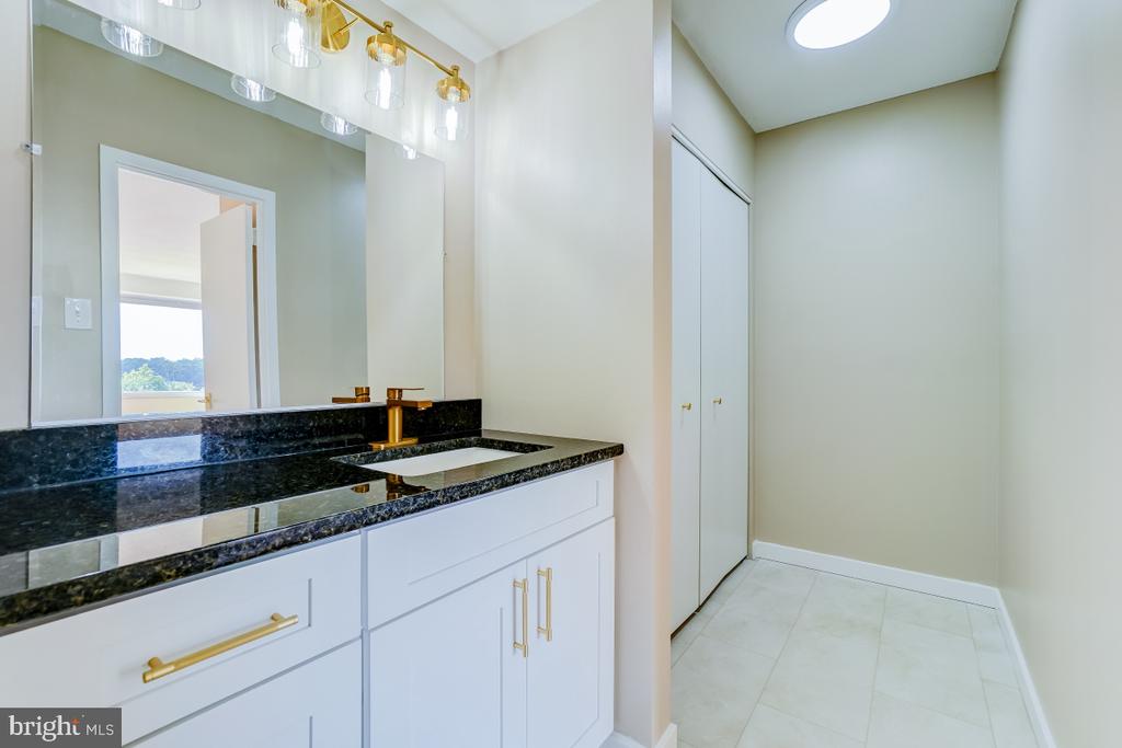4515 WILLARD AVENUE Unit: 909S