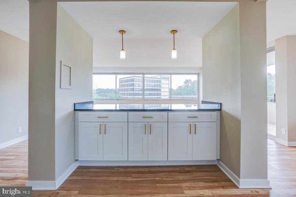 4515 WILLARD AVENUE Unit: 909S