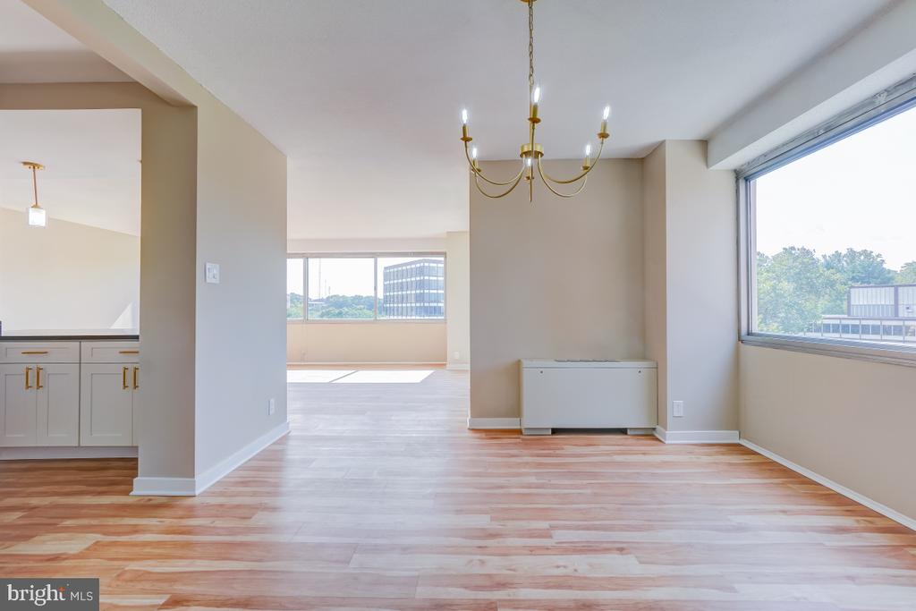 4515 WILLARD AVENUE Unit: 909S