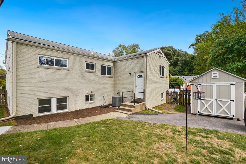 401 ROYALTON ROAD