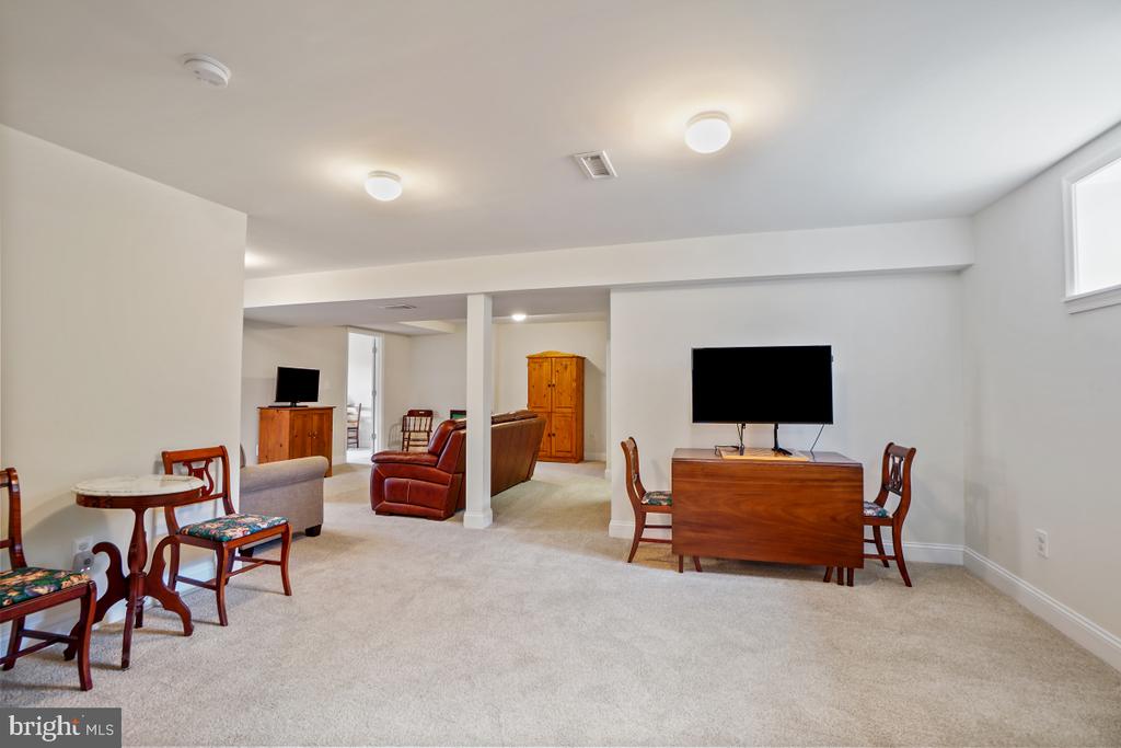 401 ROYALTON ROAD