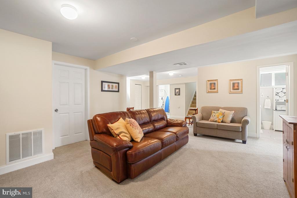 401 ROYALTON ROAD