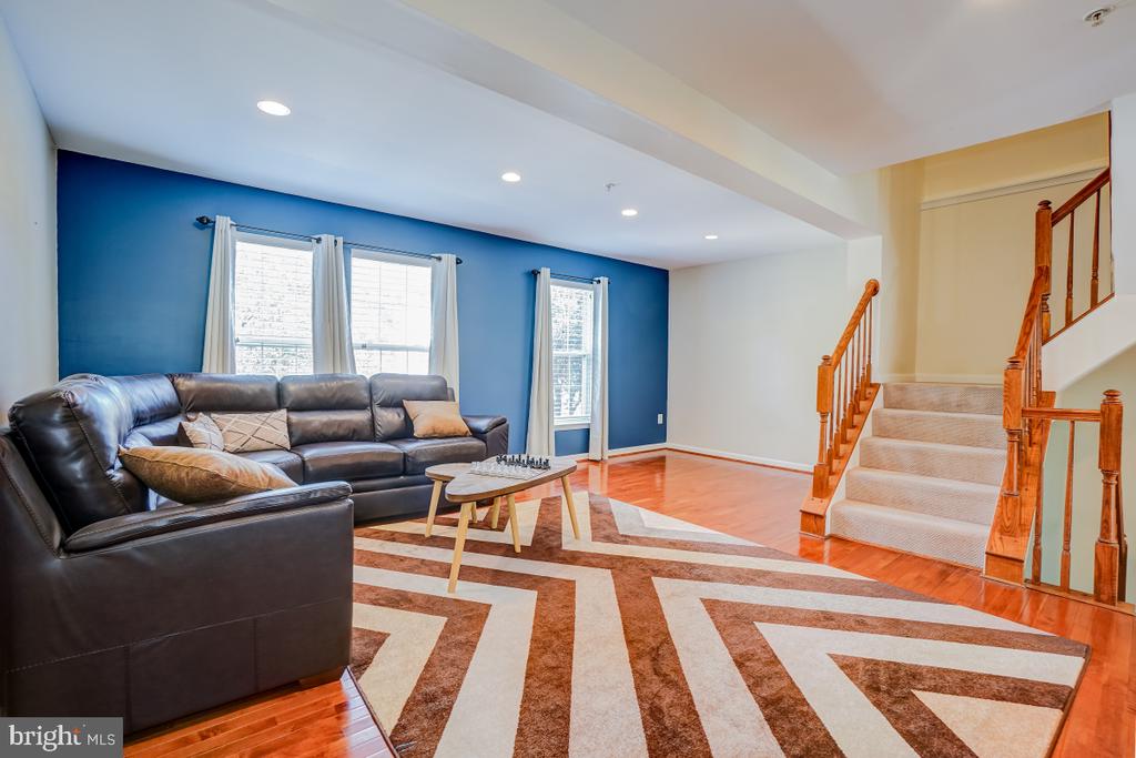 4665 WESTON PLACE