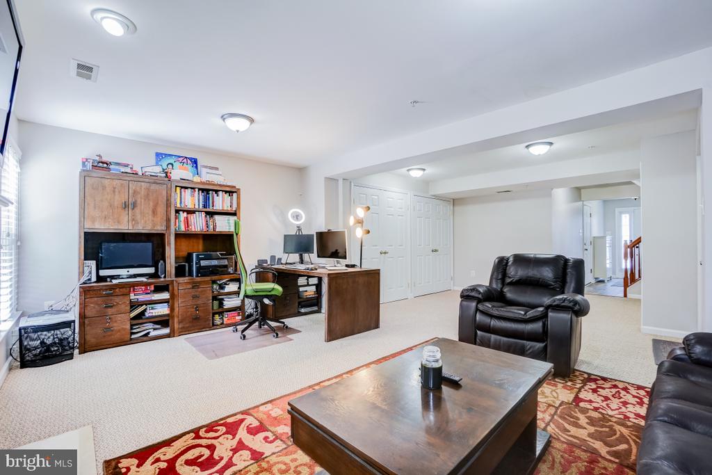 4665 WESTON PLACE