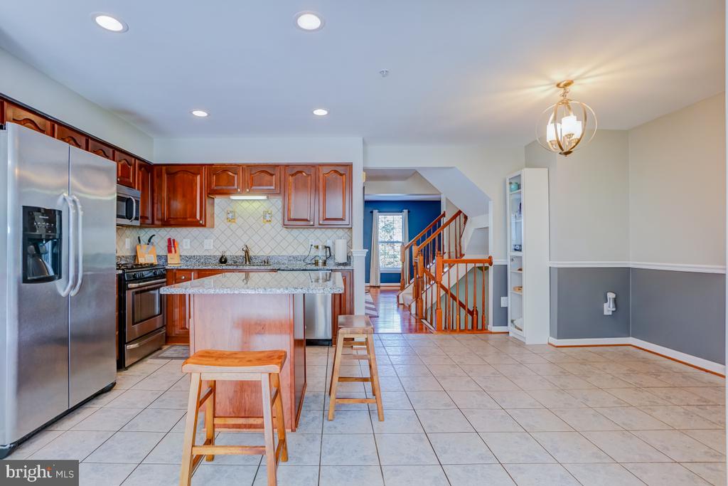 4665 WESTON PLACE