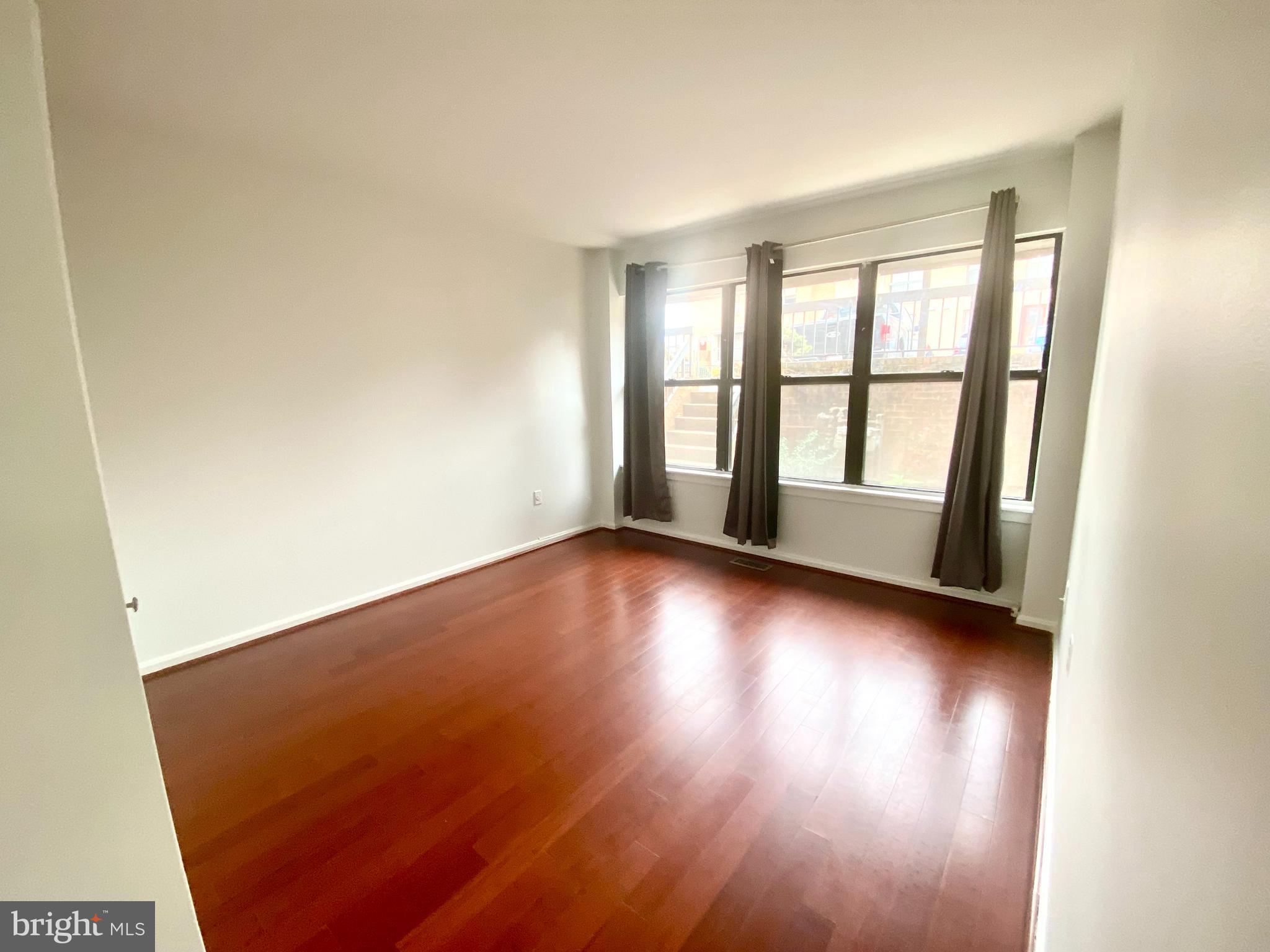 28 Dudley Ct