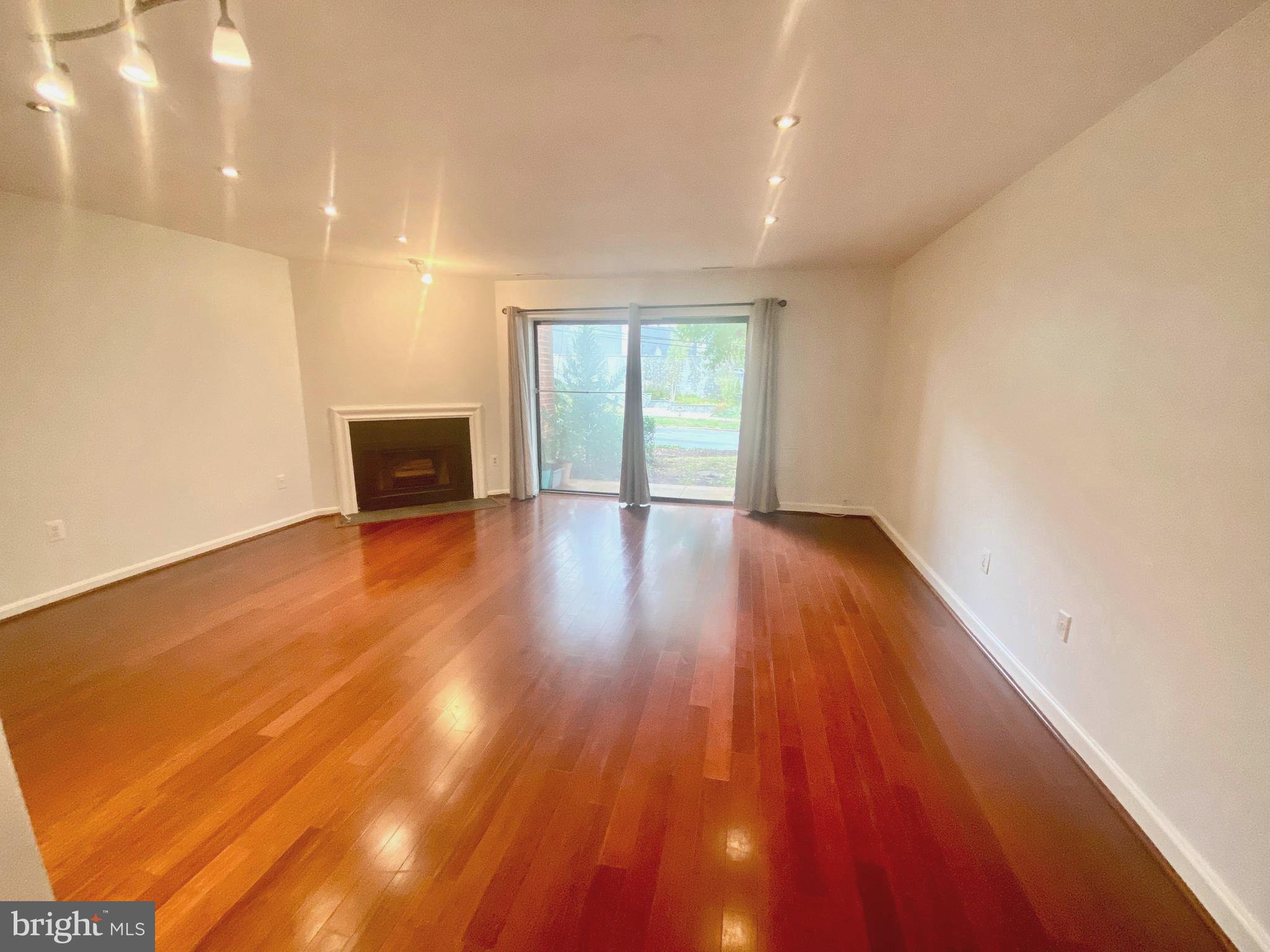 28 Dudley Ct
