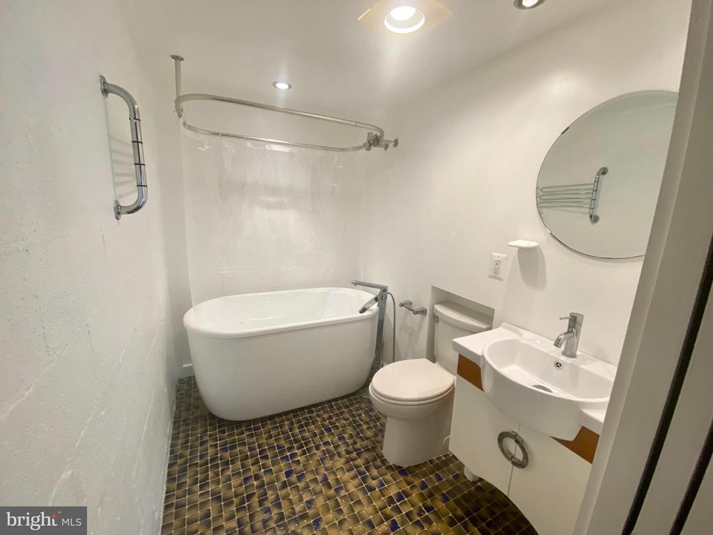 28 Dudley Ct