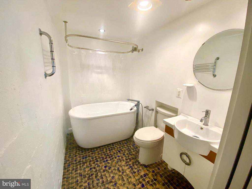 28 Dudley Ct