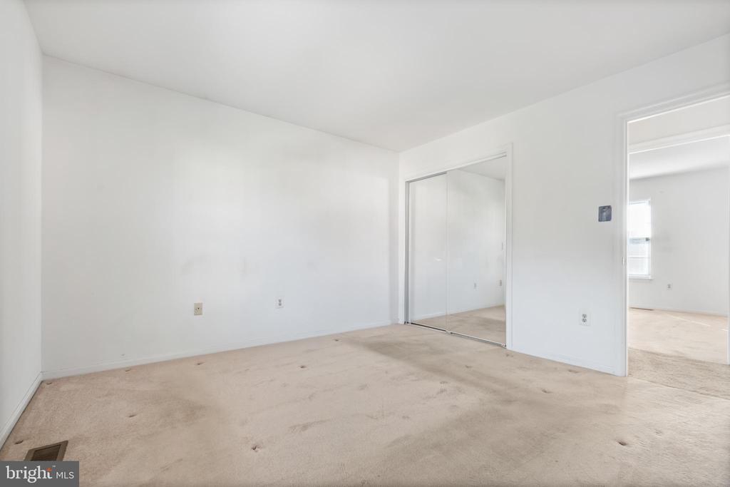 15112 Athey Rd