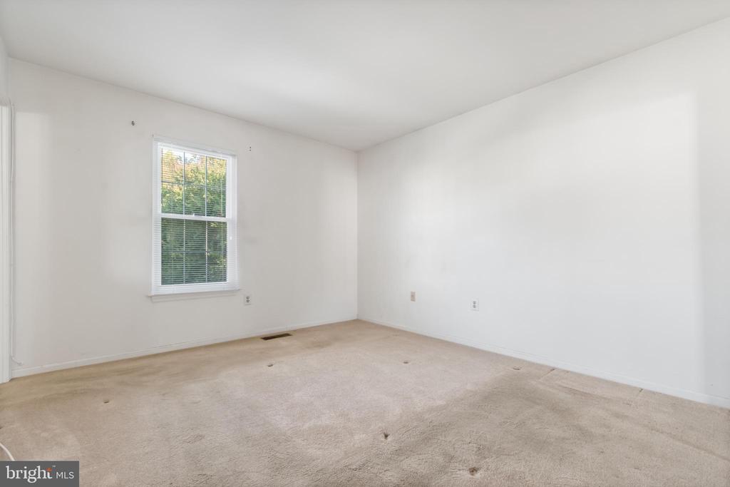 15112 Athey Rd