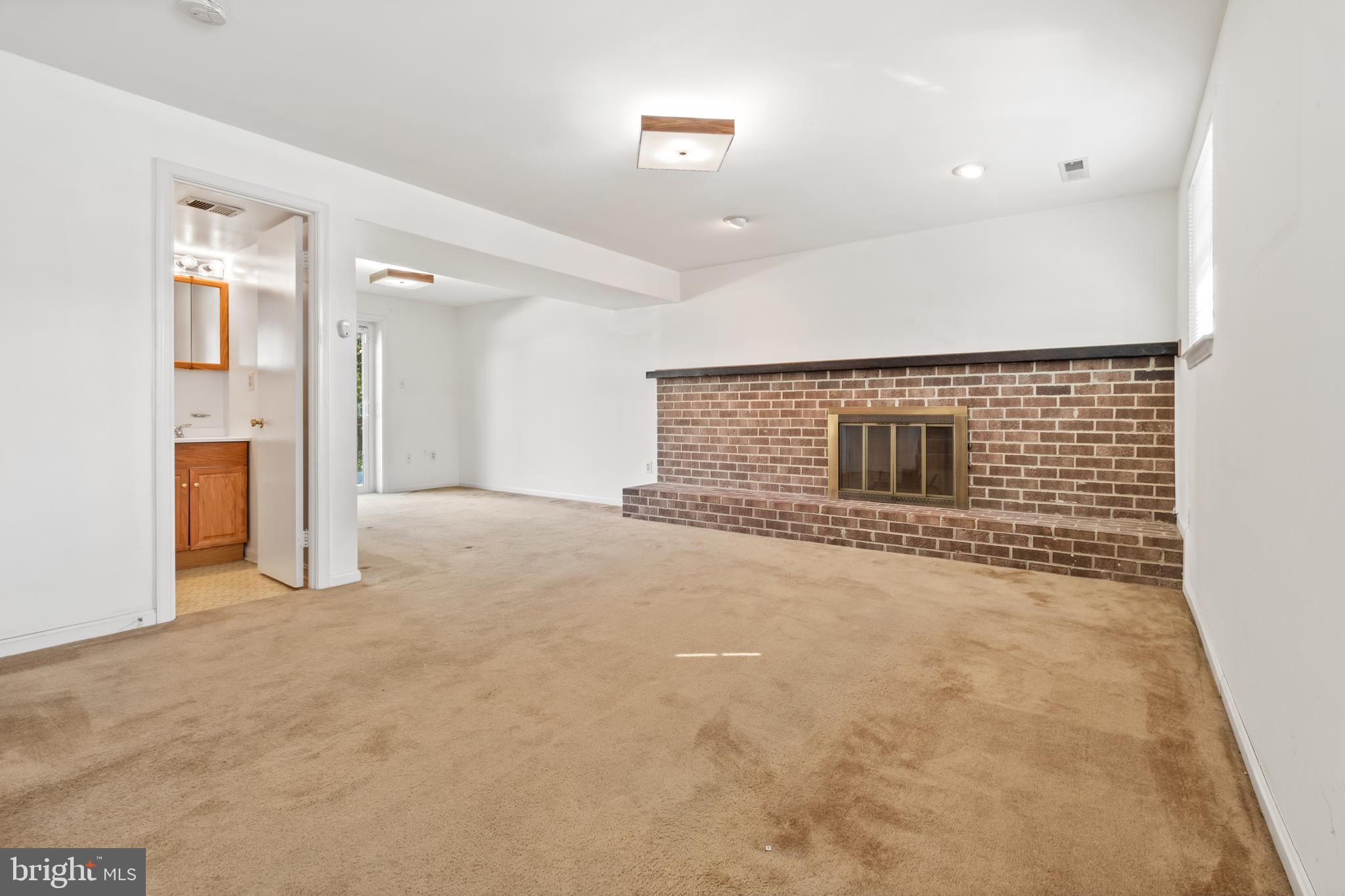 15112 Athey Rd