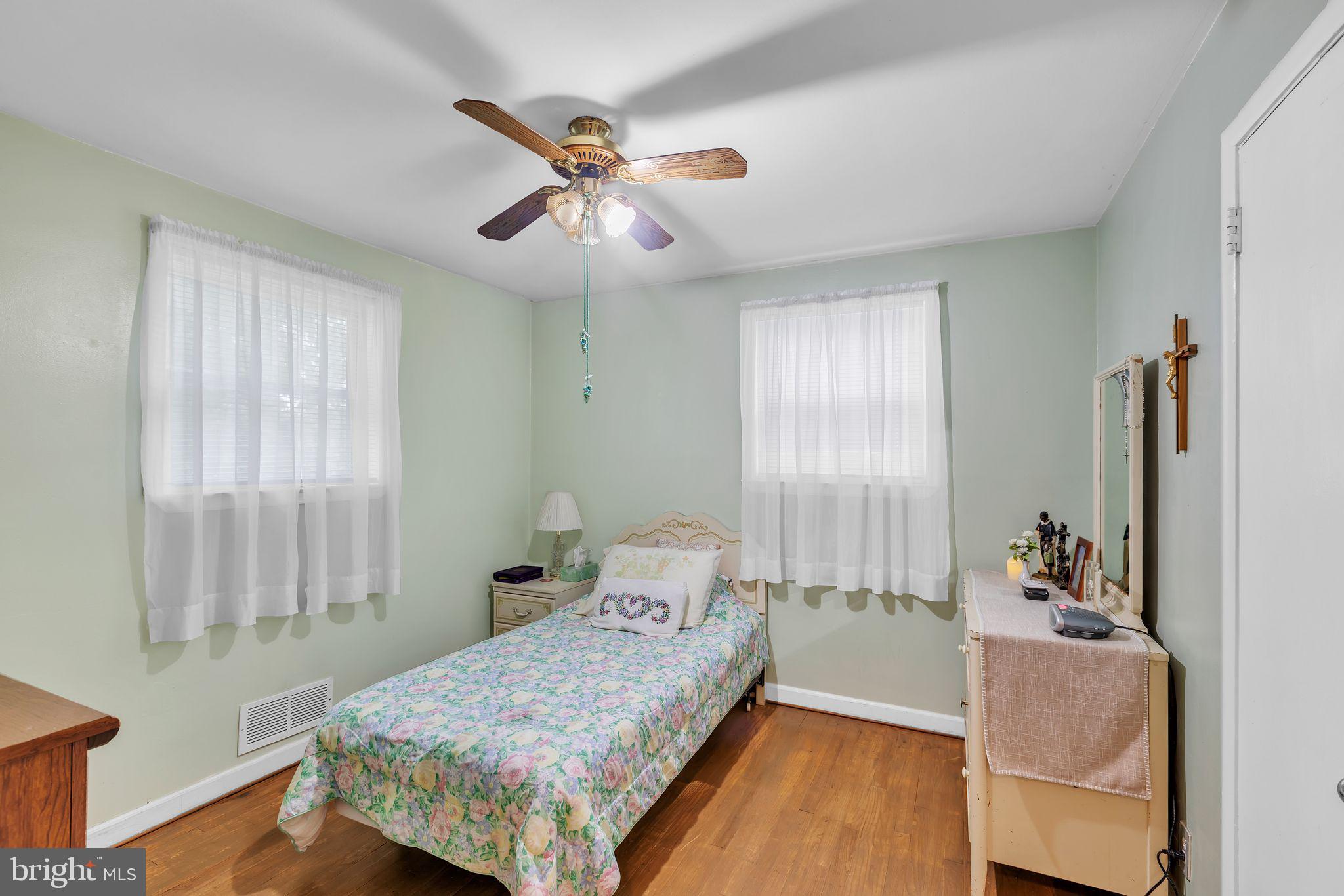 12604 Goodhill Rd