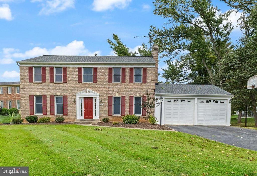 4665 Cherry Valley Dr