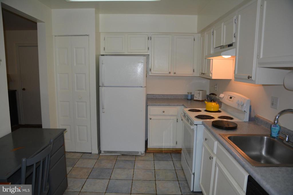 11308 Appledowre Way #585