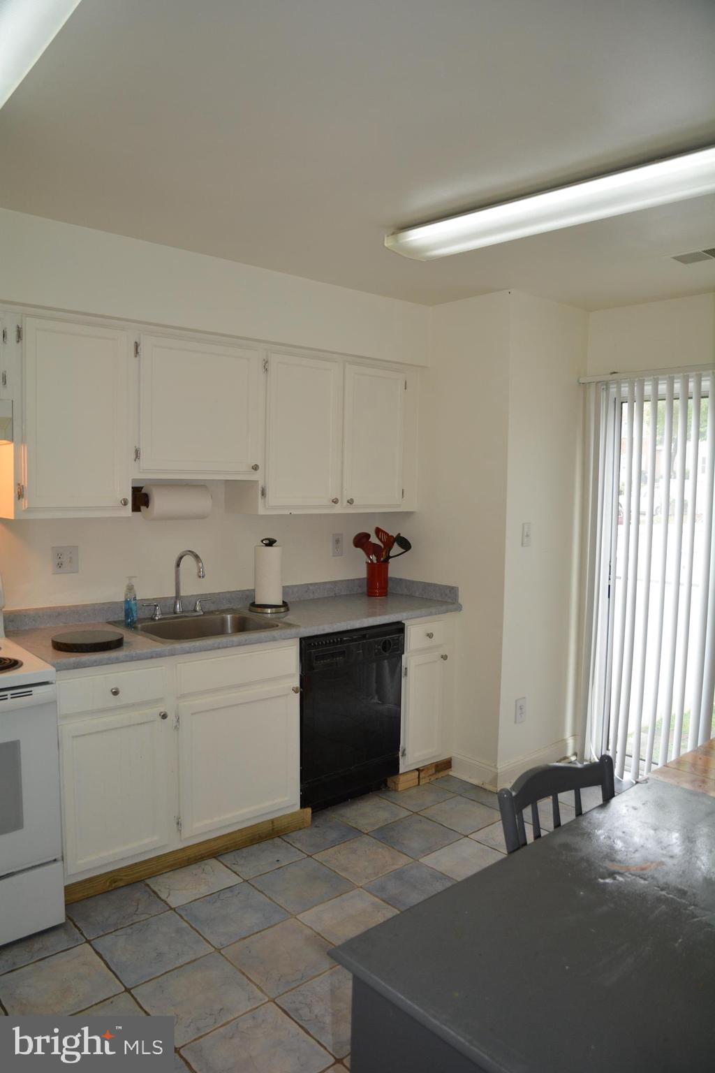 11308 Appledowre Way #585