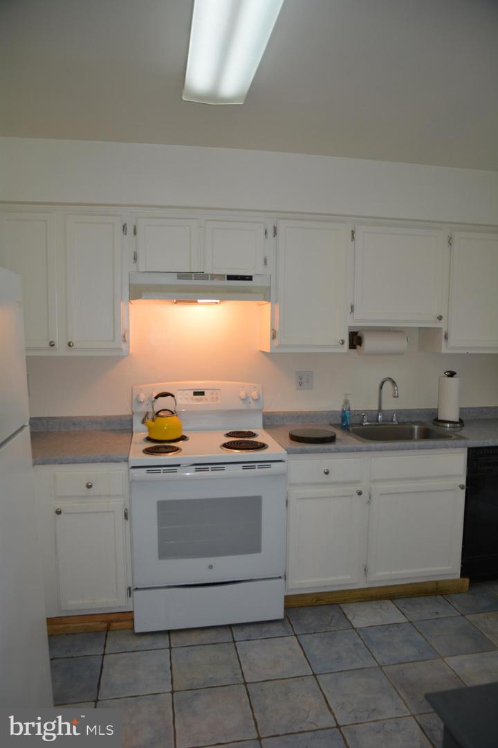 11308 Appledowre Way #585