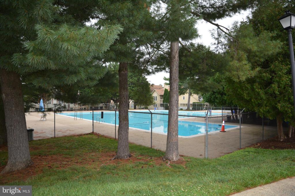 11308 Appledowre Way #585