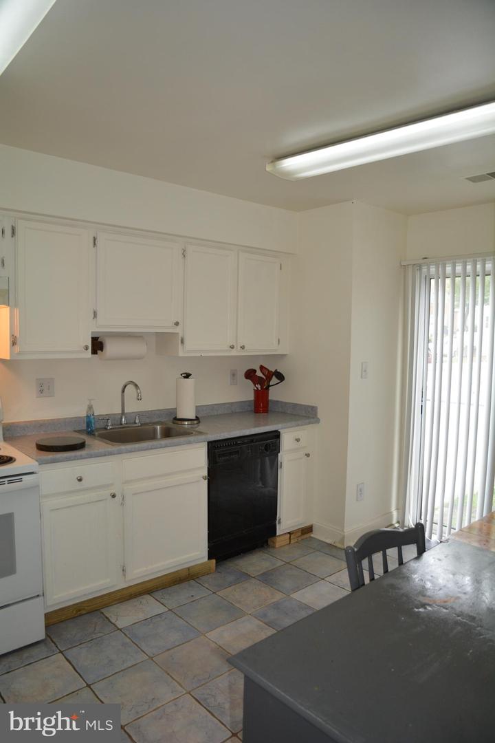 11308 Appledowre Way #585