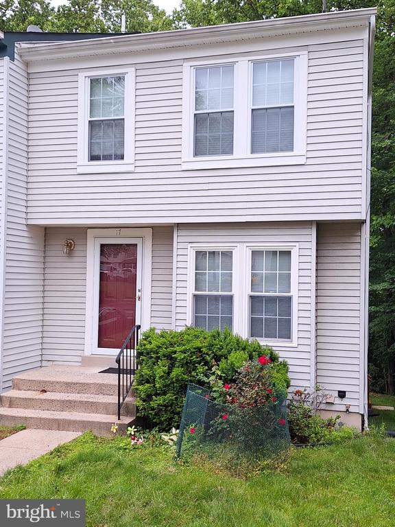 17 LONG GREEN COURT