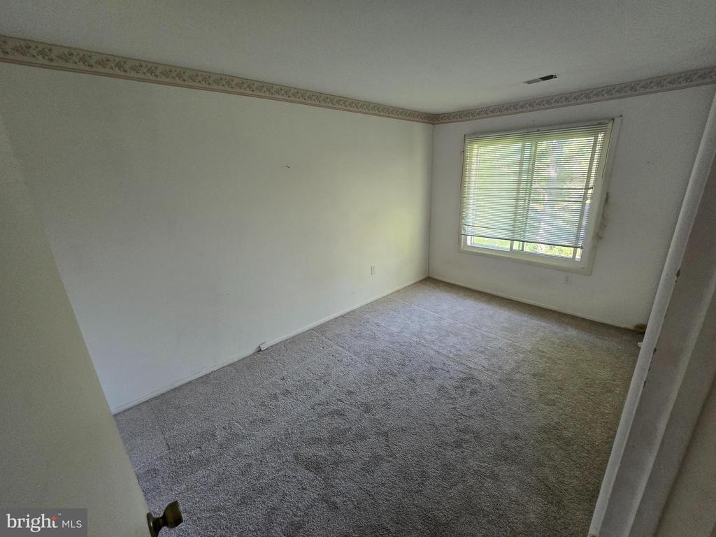 9156 Centerway Rd