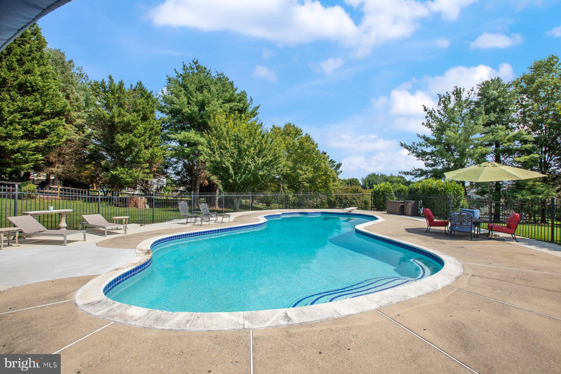 9229 English Meadow Way