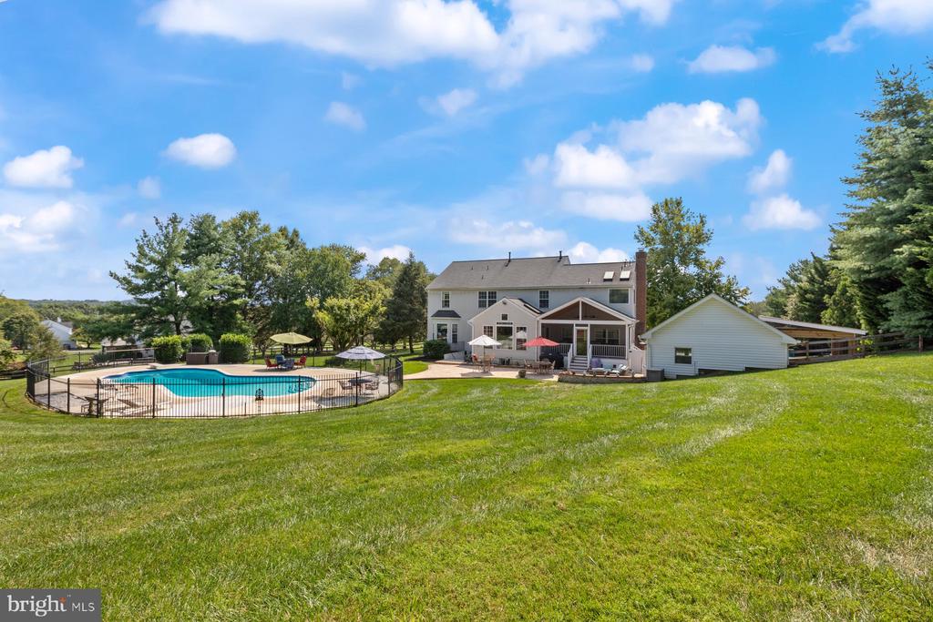 9229 English Meadow Way