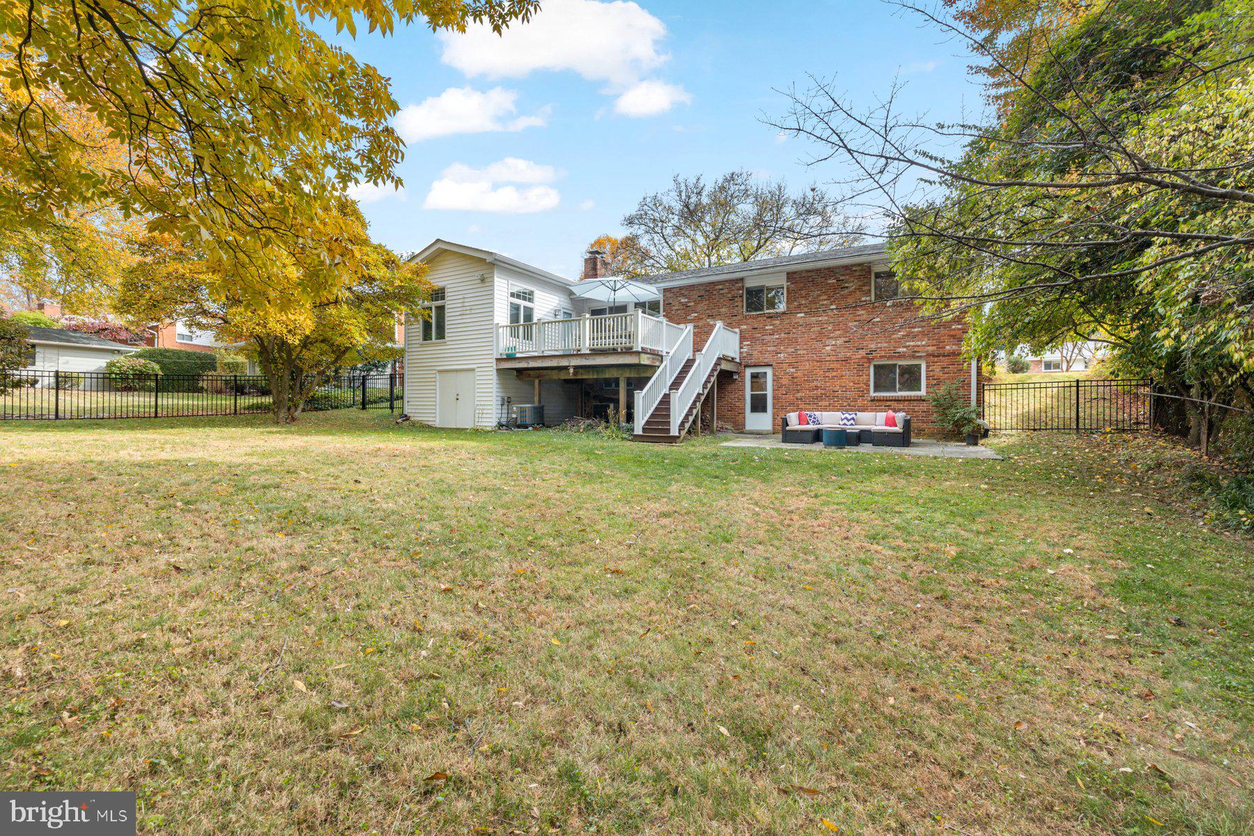 5009 White Flint Dr