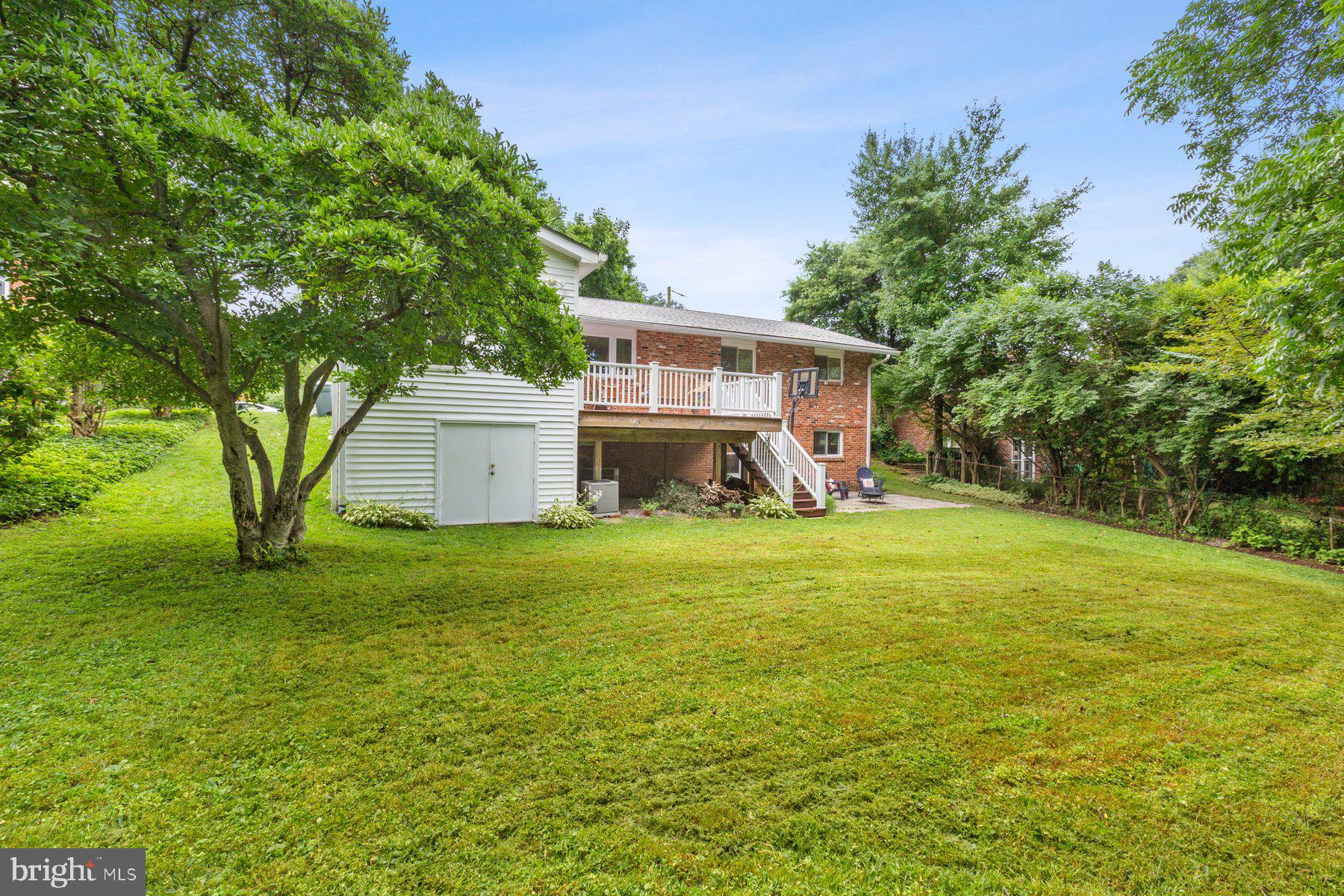 5009 White Flint Dr