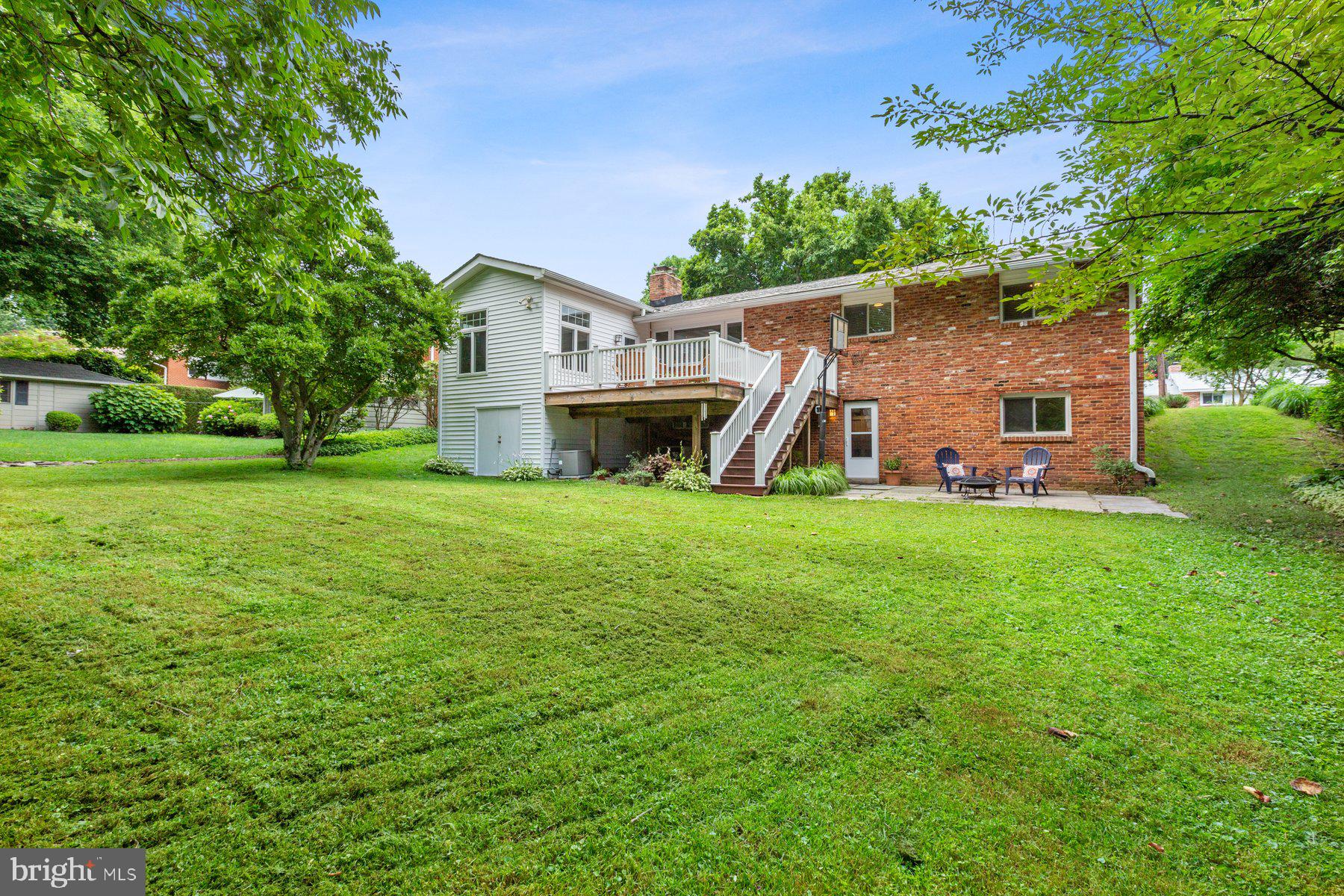 5009 White Flint Dr