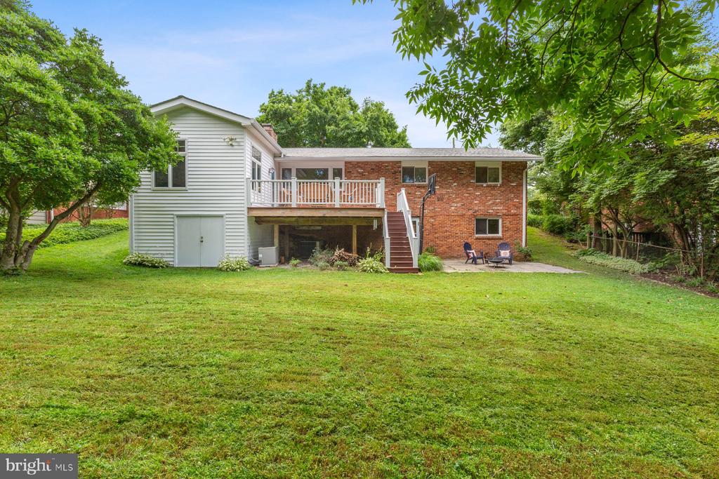 5009 White Flint Dr