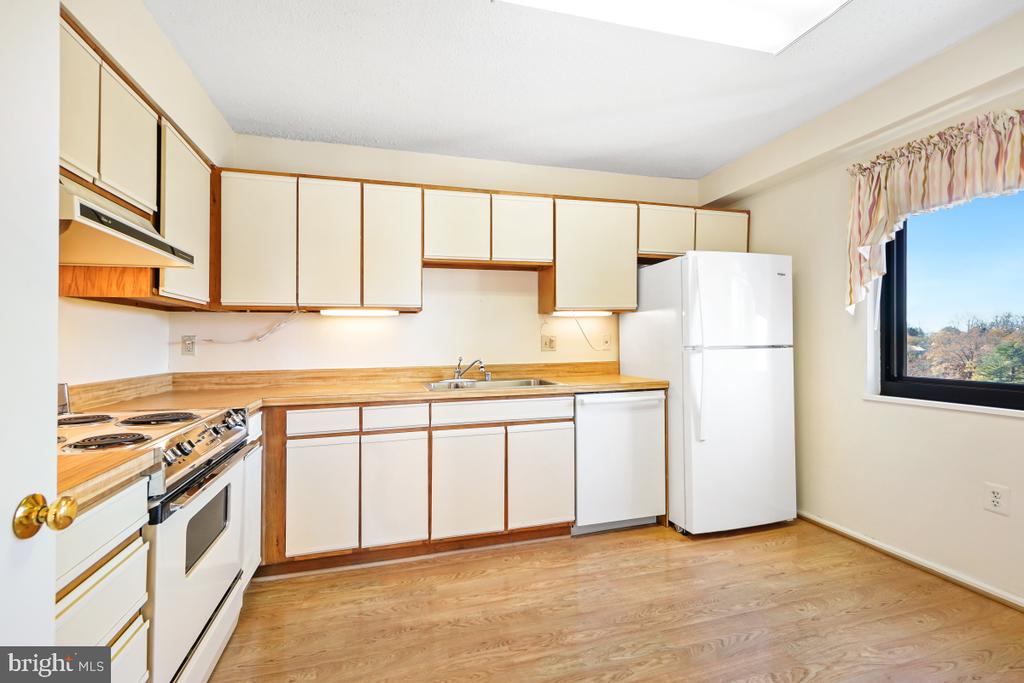 3330 N LEISURE WORLD BOULEVARD Unit: 5-623